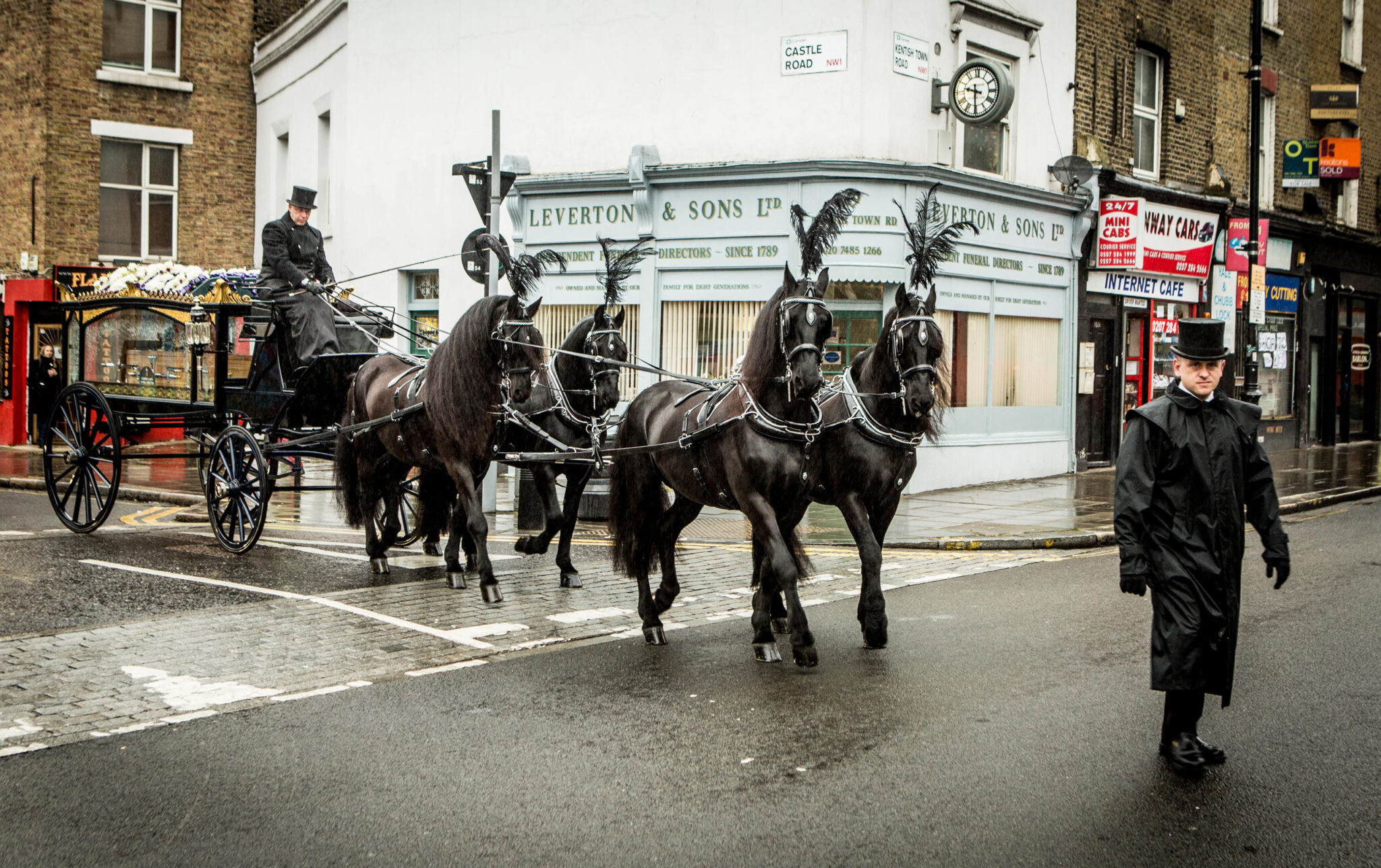 Independent Funeral Directors North London | Levertons